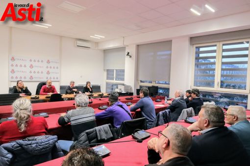 L'incontro tra gli ambulanti e l'Amministrazione comunale del 17 febbraio scorso L'incontro tra gli ambulanti e l'Amministrazione comunale del 17 febbraio scorso