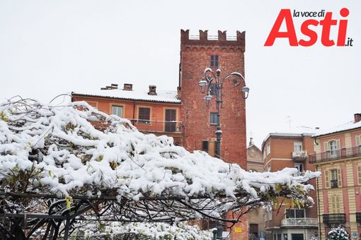 Una delle ultime nevicate ad Asti (Merphefoto) Una delle ultime nevicate ad Asti (Merphefoto)
