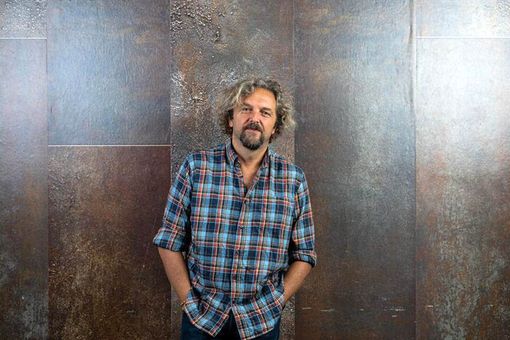 Antonio Ornano torna sul palco: recupero di “Maschio caucasico irrisolto” il 13 maggio Antonio Ornano torna sul palco: recupero di “Maschio caucasico irrisolto” il 13 maggio