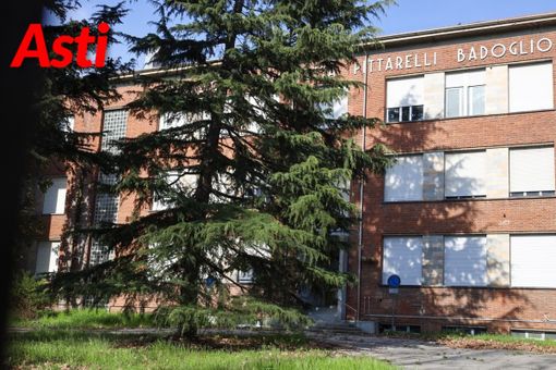 L'ex maternità di Asti (Merfephoto) L'ex maternità di Asti (Merfephoto)