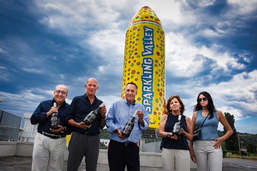 Uno Shuttle tra le vigne: così la Valle Belbo lancia la sua Sparkling valley
