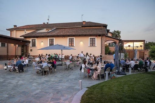 Casa Serra Eco-Bistrot: venerdì 1 agosto gusto e musica dal vivo con la Super Cerot Band