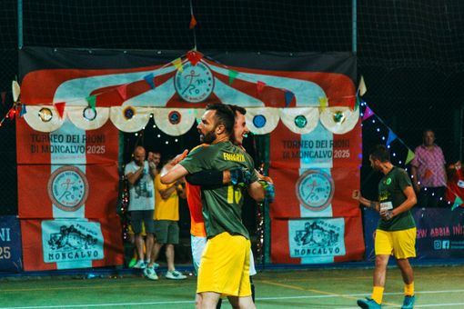 L'esultanza della squadra della Stazione dopo un gol (foto di Mattia Froio) L'esultanza della squadra della Stazione dopo un gol (foto di Mattia Froio)