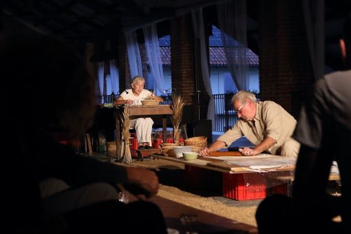 Un'immagine tratta dallo spettacolo "Trent'anni di grano. Autobiografia di un campo"