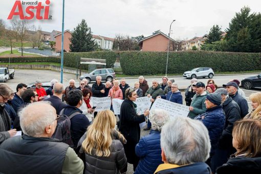 L'assemblea degli abitanti di via Spandre a marzo L'assemblea degli abitanti di via Spandre a marzo