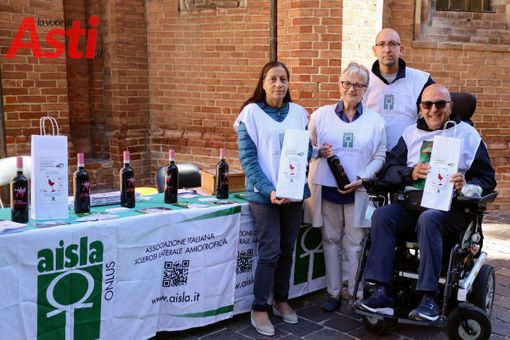 Il banchetto in piazza San Secondo