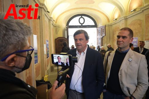 Carlo Calenda e Marco Demaria ritratti da Efrem Zanchettin (autore dell'intera fotogallery di questo servizio) durante la video intervista che il segretario di Azione ci ha concesso