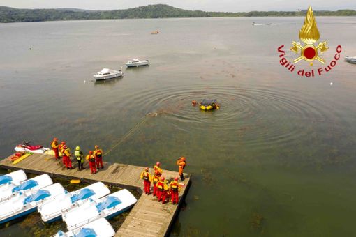 Esercitazioni lacustri per i vigili del fuoco di Asti
