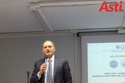 L'Istituto Artom di Asti inaugura il nuovo indirizzo chimico, alla presenza del Rettore del Politecnico di Torino L'Istituto Artom di Asti inaugura il nuovo indirizzo chimico, alla presenza del Rettore del Politecnico di Torino