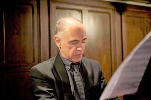 Il Maestro Luciano Zecca, organista Il Maestro Luciano Zecca, organista