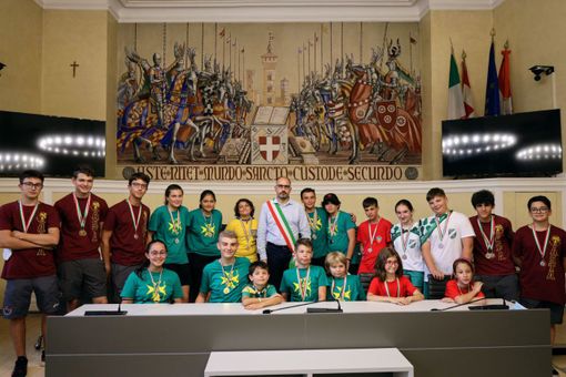 Nella foto (di Merfephoto - Efrem Zanchettin, come tutte quelle presenti in questo articolo) il sindaco Rasero con i medagliati Nella foto (di Merfephoto - Efrem Zanchettin, come tutte quelle presenti in questo articolo) il sindaco Rasero con i medagliati