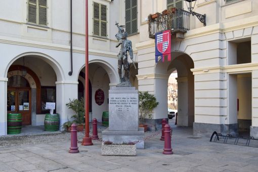 Anche San Damiano ‘abbassa le luci’ (e il riscaldamento) contro il caro energia