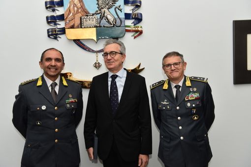 Incontro astigiano tra il comandante regionale della Guardia di Finanza Benedetto Lipari e il procuratore Biagio Mazzeo