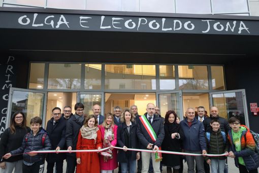 L'inaugurazione della scuola Jona nel 2023 (Merphefoto)