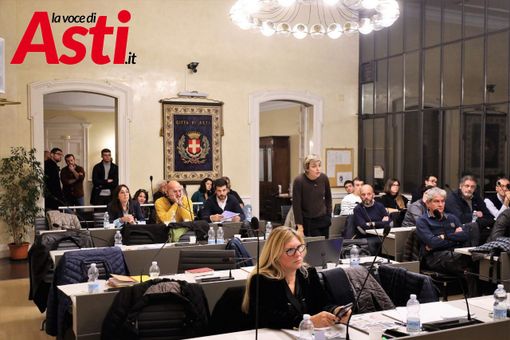 Nell'immagine (ph. Efrem Zanchettin - Merfephoto) un momento dell'intervento di Vittoria Briccarello, rimasta in aula insieme alla collega Maria Ferlisi. Nell'immagine (ph. Efrem Zanchettin - Merfephoto) un momento dell'intervento di Vittoria Briccarello, rimasta in aula insieme alla collega Maria Ferlisi.