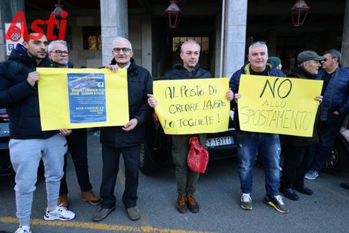 Domani gli ambulanti di Asti incontrano il sindaco Rasero. Si spera in un segnale di distensione dopo settimane di polemiche Domani gli ambulanti di Asti incontrano il sindaco Rasero. Si spera in un segnale di distensione dopo settimane di polemiche