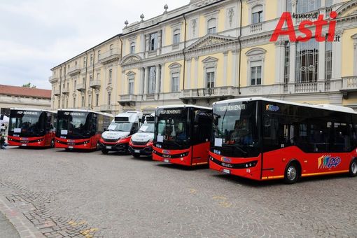 Asti, il 98,4% degli autobus sarebbe a gasolio. Assenti elettrici e ibridi, secondo un'indagine di Continental Asti, il 98,4% degli autobus sarebbe a gasolio. Assenti elettrici e ibridi, secondo un'indagine di Continental