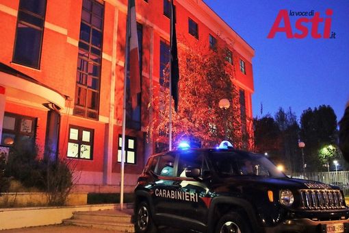 Giornata contro la violenza sulle donne: la campagna dei carabinieri Giornata contro la violenza sulle donne: la campagna dei carabinieri