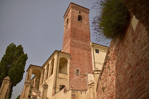 Al Castello di Cisterna d'Asti una mostra di lavori realizzati da disabili visivi