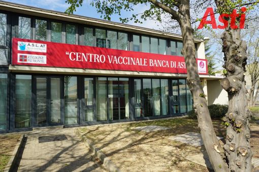 Inizia in salita la capagna di vaccinazione al nuovo hub di via Guerra (Merfephoto)