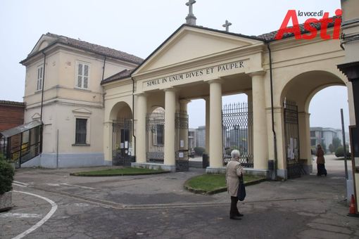 Asti, per agevolare gli utenti diretti al Cimitero, il primo novembre passaggi più frequenti dei bus Asti, per agevolare gli utenti diretti al Cimitero, il primo novembre passaggi più frequenti dei bus