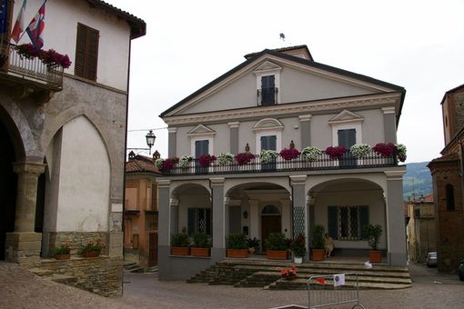 Carta di identità fatta a Vesime per riscontrati problemi ad Asti: il sindaco del piccolo Comune risponde a Patrizio Onori