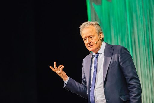 Corrado Tedeschi ospite di senzasipario Corrado Tedeschi ospite di senzasipario