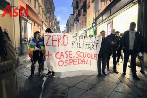 Il corteo per la pace organizzato in occasione del primo anniversario della guerra ucraina Il corteo per la pace organizzato in occasione del primo anniversario della guerra ucraina