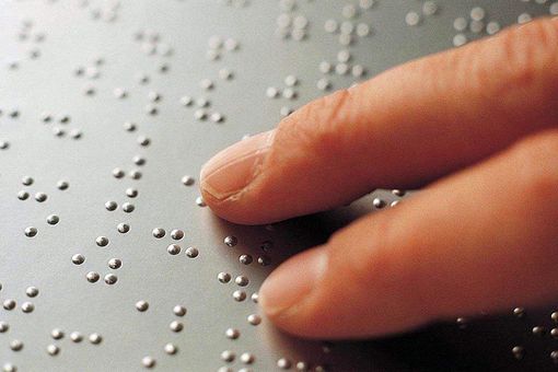 Lunedì un incontro firmato A.P.R.I. Onlus per presentare strumenti rivolti a disabili visivi Lunedì un incontro firmato A.P.R.I. Onlus per presentare strumenti rivolti a disabili visivi