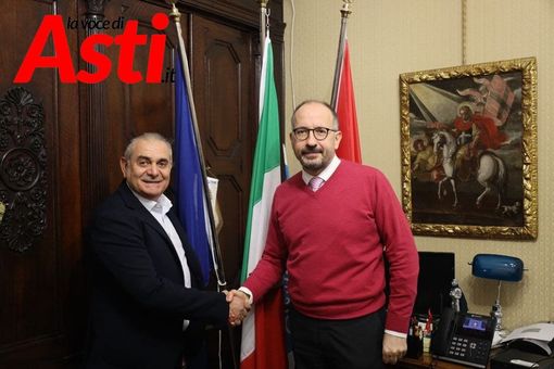 Il consigliere con delega ai Servizi Cimiteriali Piero Ferrero e il sindaco Rasero Il consigliere con delega ai Servizi Cimiteriali Piero Ferrero e il sindaco Rasero