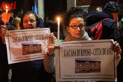 Un momento della fiaccolata organizzata in occasione della chiusura del Maina (merfephoto)