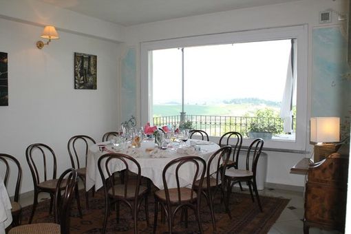 Fase 2, attesa per le decisioni sulle riaperture. In Piemonte per bar e ristoranti l'ok dovrebbe slittare al 25 maggio Fase 2, attesa per le decisioni sulle riaperture. In Piemonte per bar e ristoranti l'ok dovrebbe slittare al 25 maggio