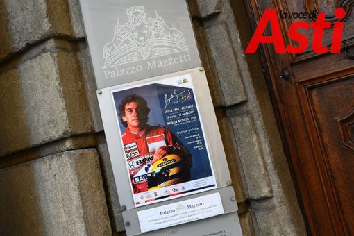 Perché la bellissima mostra dedicata a Ayrton Senna non viene promossa in città?