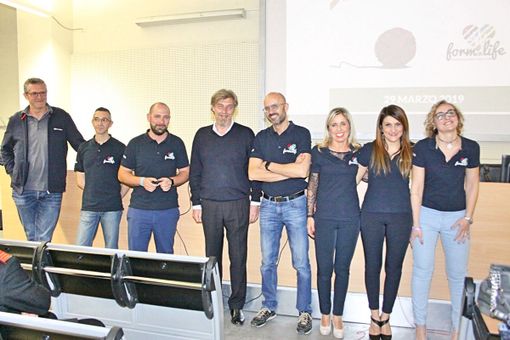 Il team di FormInLife insieme a Servalli Il team di FormInLife insieme a Servalli