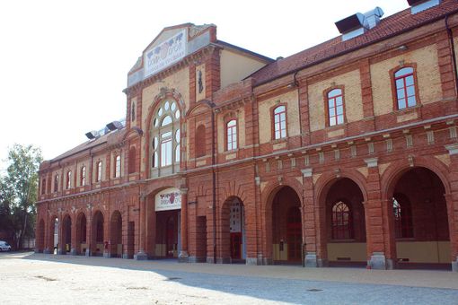 Enofila, da buco nero a opportunità. Perché non riutilizzarla come polo amministrativo?