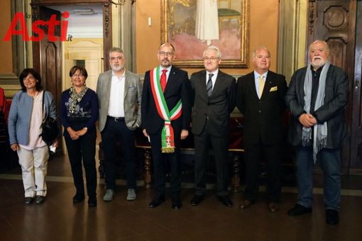 Gli insigniti dell'Ordine di San Secondo 2022 con il sindaco Rasero