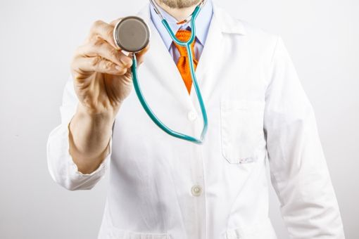La Regione per il 2019 finanzia 15 borse di studio per medici specializzandi La Regione per il 2019 finanzia 15 borse di studio per medici specializzandi