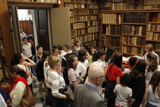 Aperti al Mab: Una mostra per scoprire la Biblioteca del Seminario