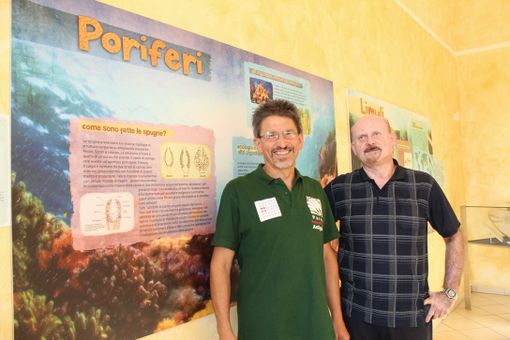 I coordinatori scientifici della mostra, Graziano Delmastro (a sx) e Piero Damarco I coordinatori scientifici della mostra, Graziano Delmastro (a sx) e Piero Damarco