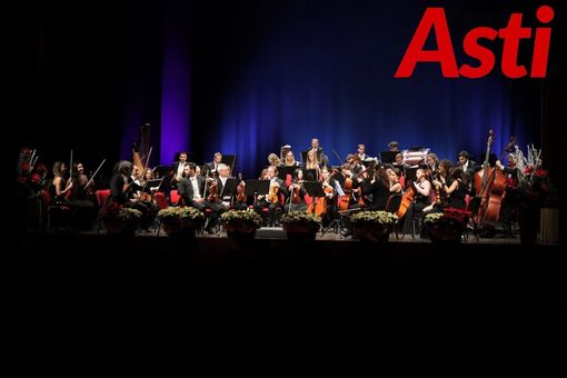 L'orchestra sinfonica di Asti durante il concerto di Capodanno 2020 (MerfePhoto)