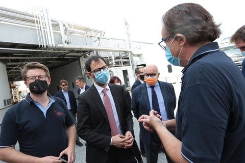 Parte da Inalpi la prima visita del ministro Stefano Patuanelli in provincia di Cuneo [VIDEO]