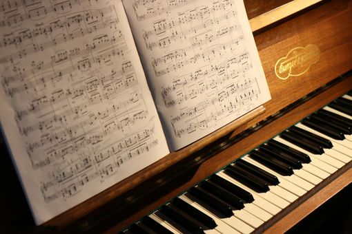 “Alla scoperta del… pianoforte!” insieme ad Ernesta Aufiero “Alla scoperta del… pianoforte!” insieme ad Ernesta Aufiero