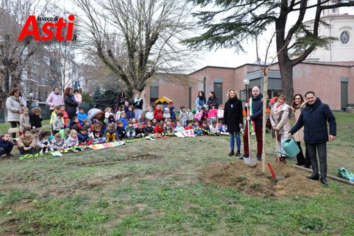Alcune immagini della piantumazione (Efrem Zanchettin) Alcune immagini della piantumazione (Efrem Zanchettin)