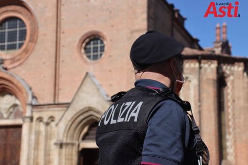 Sicurezza: controlli interforze per il Magico Paese di Natale con la collaborazione del Reparto prevenzione crimine di Torino Sicurezza: controlli interforze per il Magico Paese di Natale con la collaborazione del Reparto prevenzione crimine di Torino