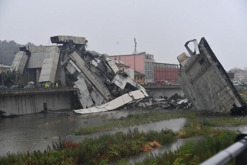 Bandiere a mezz’asta domani per le vittime del ponte Morandi