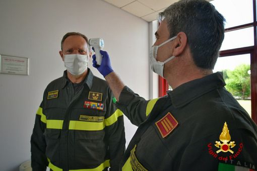 Vigili del fuoco, al via i test sierologici su base volontaria: in 800 aderiscono all'iniziativa Vigili del fuoco, al via i test sierologici su base volontaria: in 800 aderiscono all'iniziativa