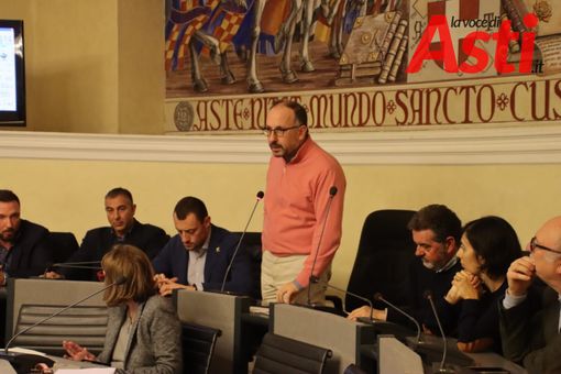 Il quartiere San Rocco "invaso" dagli scarafaggi. Da oggi la disinfestazione Il quartiere San Rocco "invaso" dagli scarafaggi. Da oggi la disinfestazione