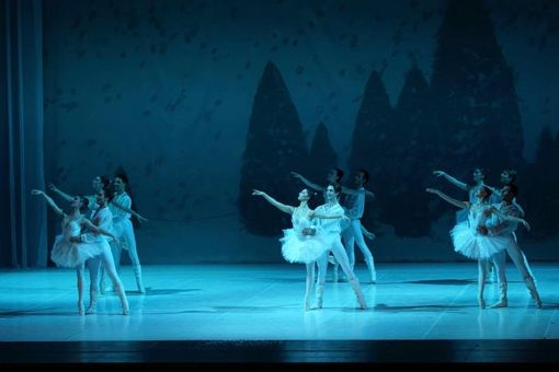 Domenica 21 novembre al Teatro Alfieri arriva la magia dello Schiaccianoci con il Balletto di Milano Domenica 21 novembre al Teatro Alfieri arriva la magia dello Schiaccianoci con il Balletto di Milano