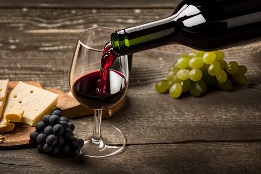 Il nuovo regolamento regionale consentirà agli agriturismi  il servizio di asporto e consegna a domicilio Il nuovo regolamento regionale consentirà agli agriturismi  il servizio di asporto e consegna a domicilio