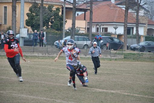 Alfieri Football propone alle scuole medie e superiori un progetto per diffondere il football americano Alfieri Football propone alle scuole medie e superiori un progetto per diffondere il football americano